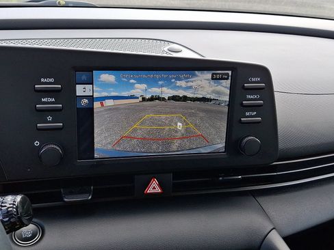 Certified 2025 Hyundai Elantra Sport FWD image 13
