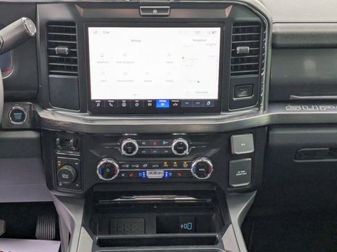 New 2026 Ford F250 Lariat w/ Black Appearance Package image 20