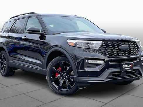 Used 2023 Ford Explorer ST w/ Equipment Group 401A image 3