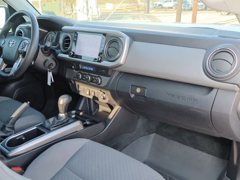 Used 2022 Toyota Tacoma SR5 image 36
