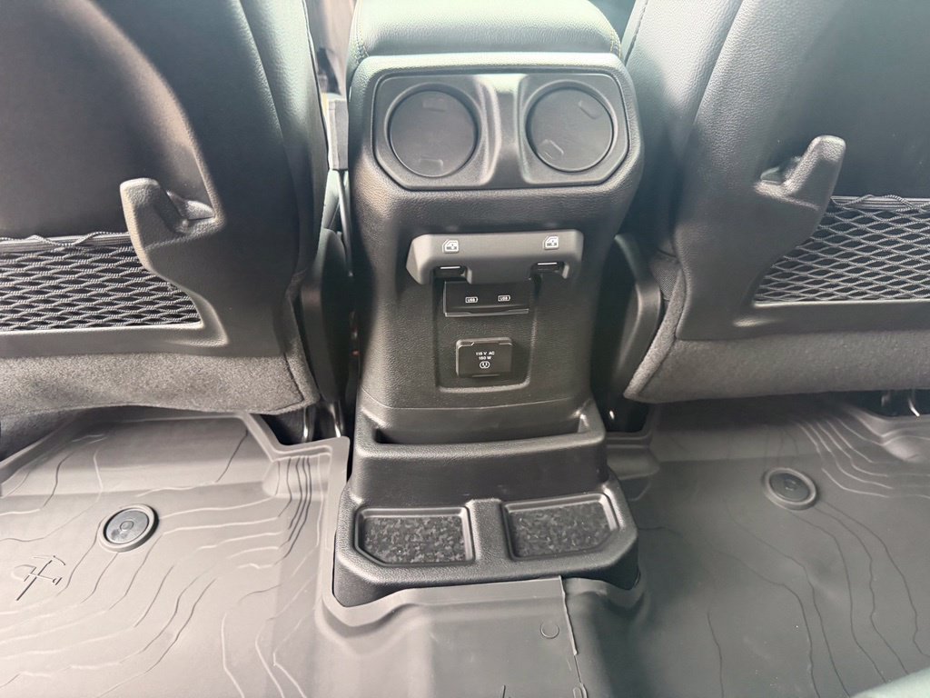 New 2027 Jeep Wrangler Unlimited Sahara AWD/4WD image 31
