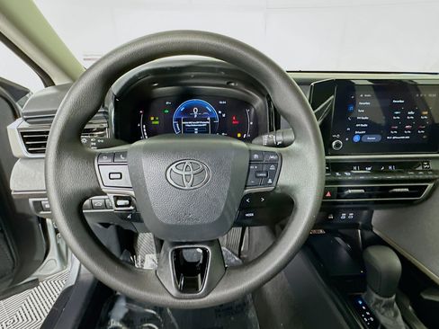 Certified 2025 Toyota Camry LE image 15