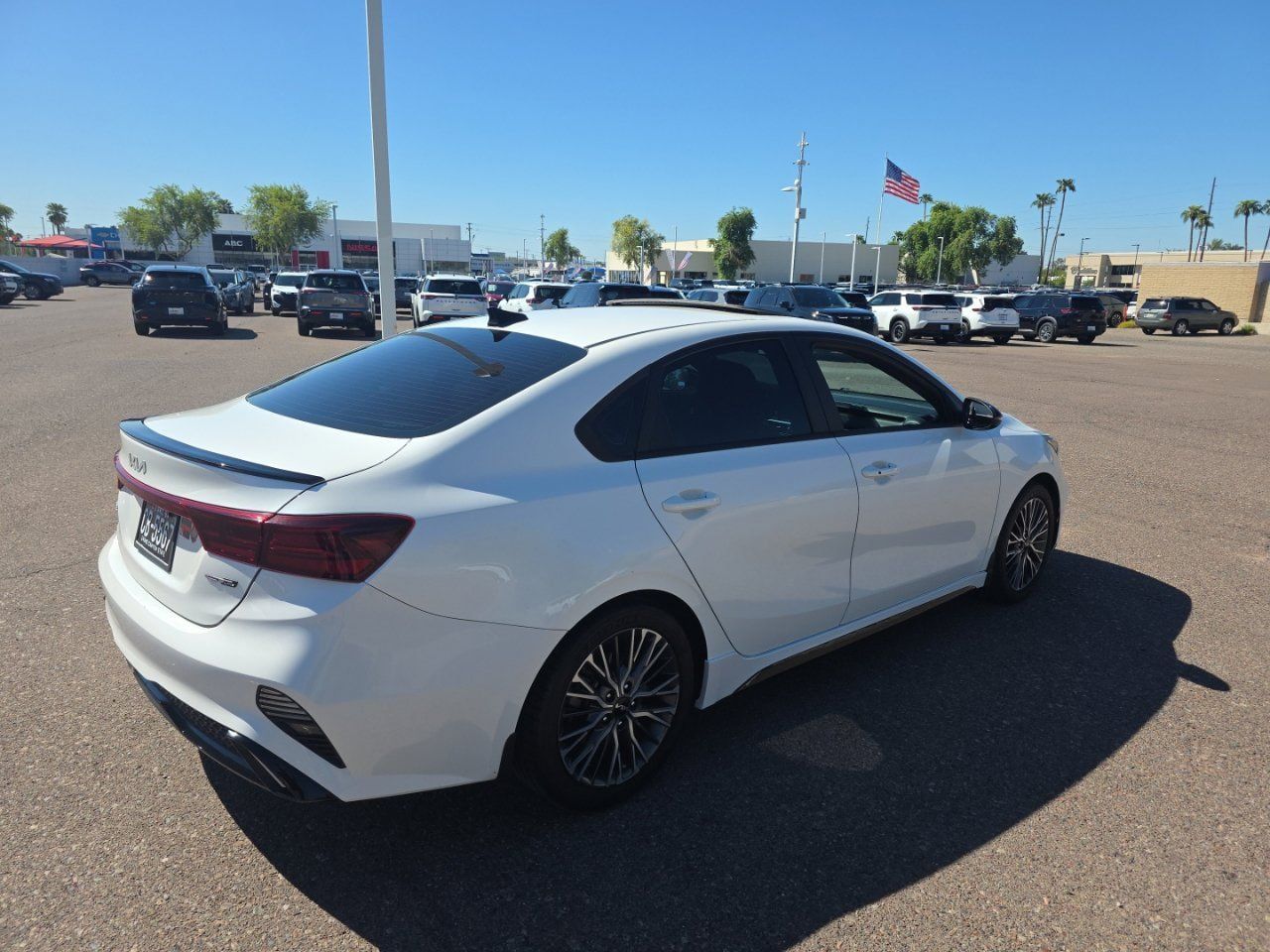 Used 2022 Kia Forte GT-Line w/ GT-Line Premium Package FWD image 3