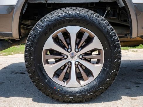 Used 2018 Ford F150 King Ranch w/ Equipment Group 601A Luxury AWD/4WD image 60
