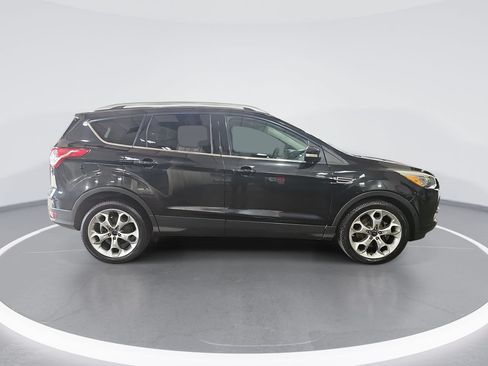 Used 2014 Ford Escape Titanium w/ Equipment Group 401A FWD image 2