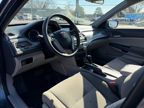 Used 2010 Honda Accord LX image 13