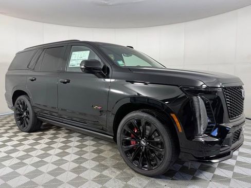 New 2026 Cadillac Escalade V w/ LPO, ONYX Package image 9