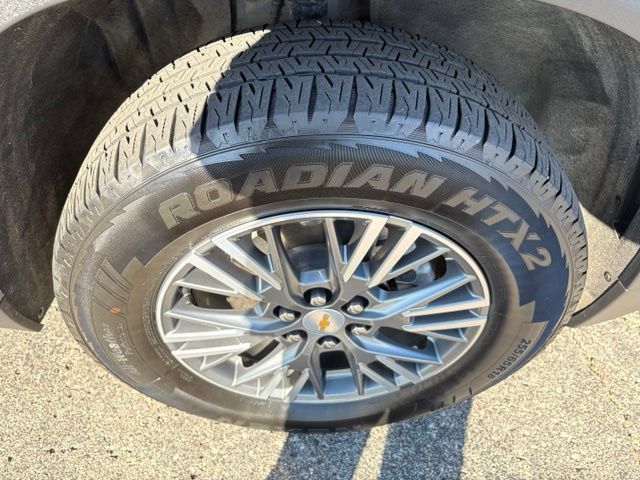 Used 2025 Chevrolet Traverse LT AWD/4WD image 20