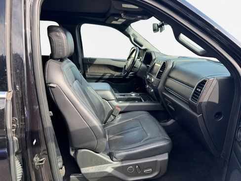 Used 2019 Ford Expedition Max Limited RWD image 26