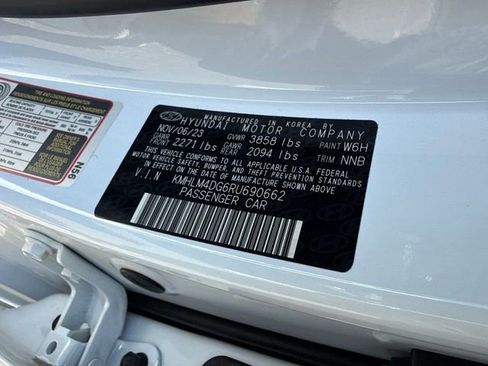 Certified 2024 Hyundai Elantra SEL FWD image 28