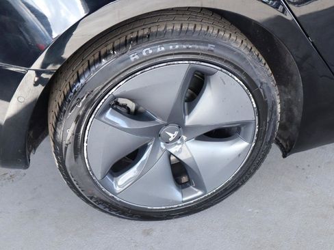 Used 2018 Tesla Model 3 Long Range RWD image 40