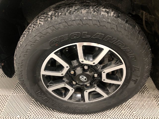 Used 2018 Toyota Tundra SR5 AWD/4WD image 29