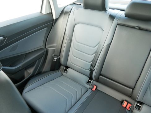 Certified 2025 Volkswagen Jetta SEL image 12