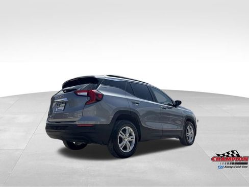 Used 2024 GMC Terrain SLE w/ Driver Convenience Package AWD/4WD image 11