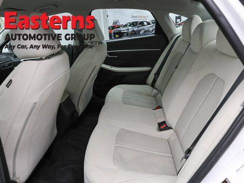 Used 2023 Hyundai Sonata SE FWD image 21