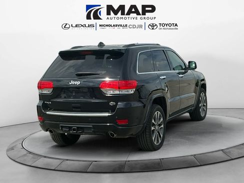 Used 2018 Jeep Grand Cherokee Overland AWD/4WD image 5