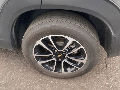 Used 2025 Chevrolet TrailBlazer LT AWD/4WD image 15