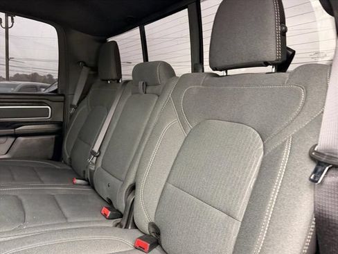 Used 2022 RAM 1500 Big Horn AWD/4WD image 10