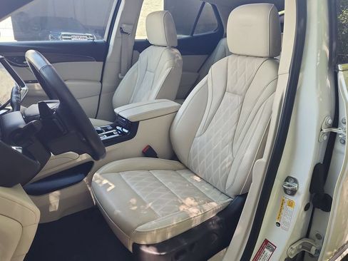 Certified 2023 Buick Envision Avenir AWD/4WD image 20