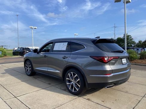 Used 2023 Acura MDX FWD w/ Technology Package image 8