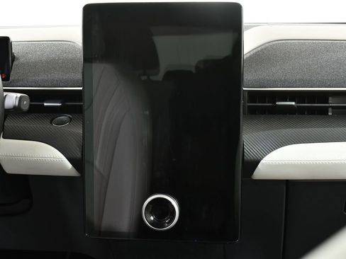 Used 2025 Ford Mustang Mach-E Premium image 9