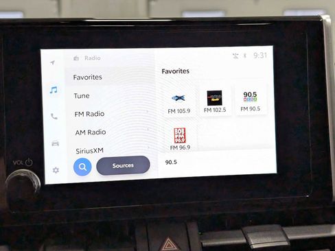 Used 2025 Toyota RAV4 XLE image 25