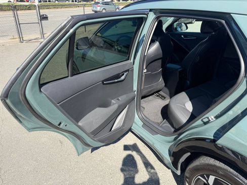 Used 2024 Kia Niro Wind FWD image 45