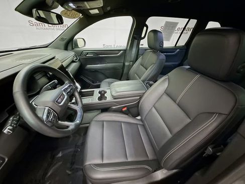 Used 2024 GMC Acadia Elevation w/ Black Edition image 25