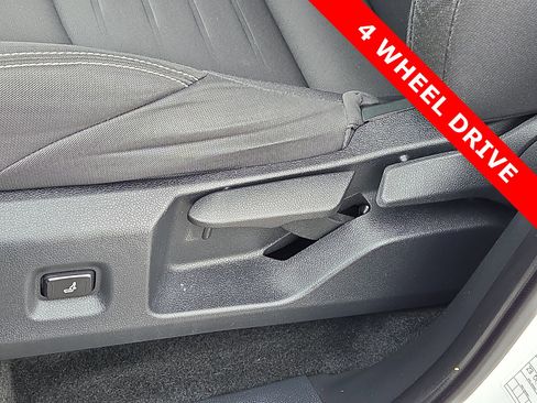 Used 2024 Toyota Tacoma TRD Off-Road AWD/4WD image 14