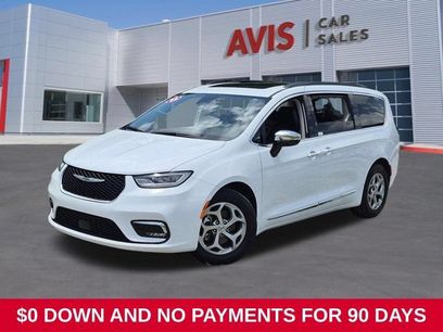 Used 2023 Chrysler Pacifica Limited