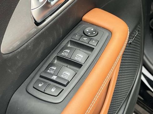 New 2026 Chrysler Pacifica Pinnacle image 23