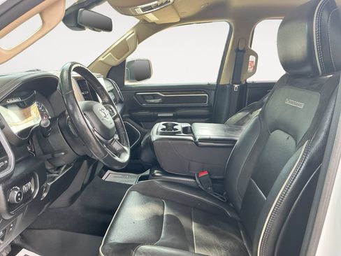 Used 2020 RAM 1500 Laramie AWD/4WD image 11