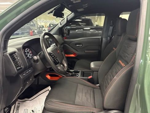 Used 2024 Nissan Frontier PRO-4X w/ Technology Package AWD/4WD image 13