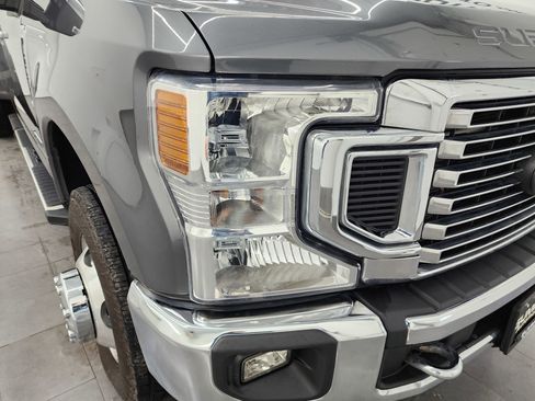 Used 2022 Ford F350 XLT w/ XLT Premium Package image 21