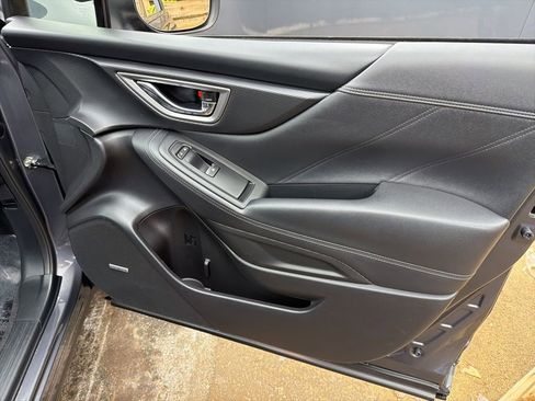 Used 2021 Subaru Forester Touring image 27