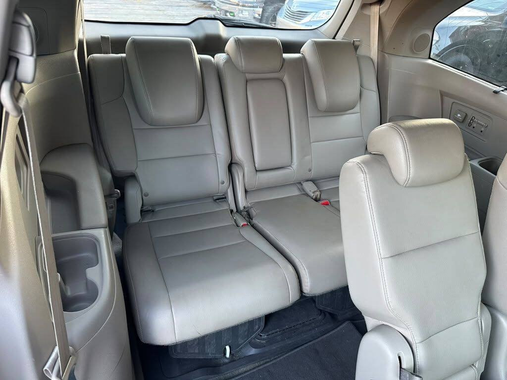 Used 2014 Honda Odyssey Touring image 25
