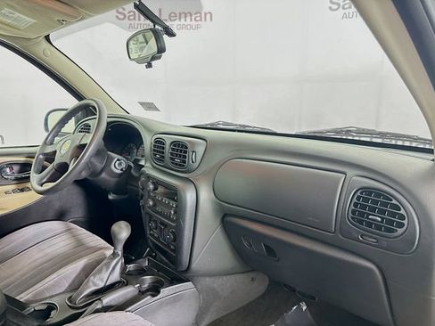 Used 2005 Chevrolet TrailBlazer LS w/ LS Preferred Equipment Group image 28