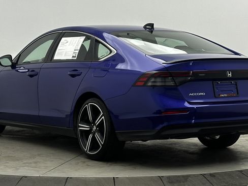 Used 2024 Honda Accord Sport image 6