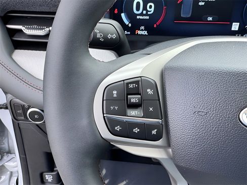 New 2026 Ford Explorer Active w/ Active Comfort Package image 16