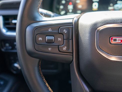 Certified 2024 GMC Yukon AT4 w/ AT4 Premium Package AWD/4WD image 23