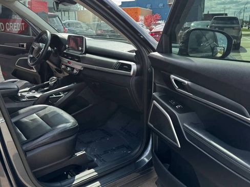 Used 2020 Kia Telluride S w/ S 8 Passenger Seating Package FWD image 15
