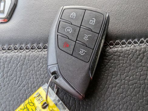 Certified 2025 GMC Yukon XL Denali AWD/4WD image 27