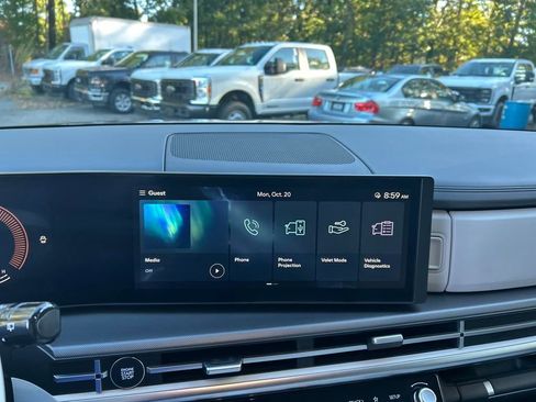 Used 2025 Hyundai Santa Fe SEL image 15