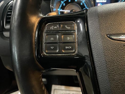 Used 2012 Chrysler 300 S w/ Luxury Group RWD image 12