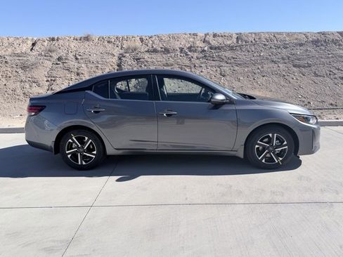 New 2025 Nissan Sentra SV image 5