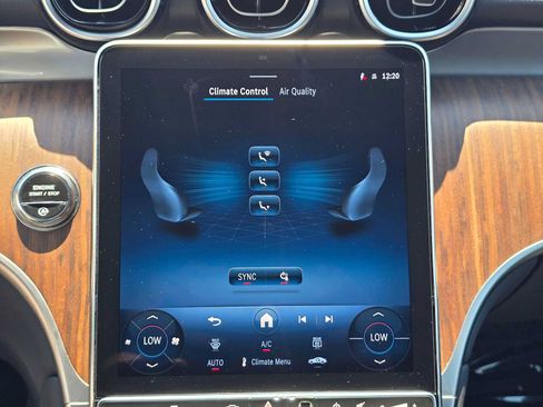 Used 2026 Mercedes-Benz GLC 300 4MATIC image 30