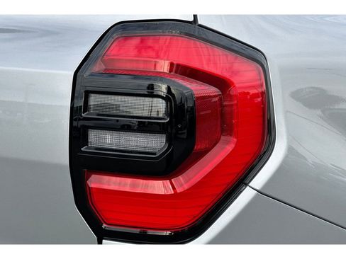 New 2026 Toyota 4Runner SR5 image 33