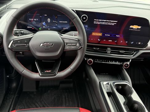 New 2026 Chevrolet Equinox EV RS image 11