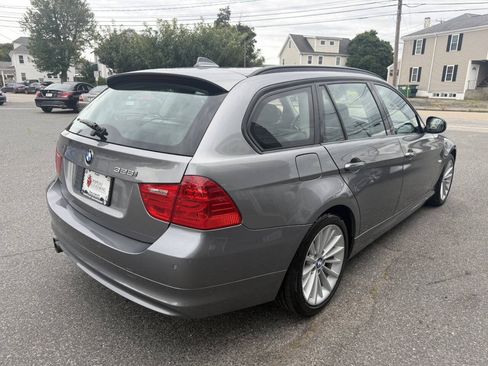 Used 2011 BMW 328i xDrive Wagon AWD/4WD image 7