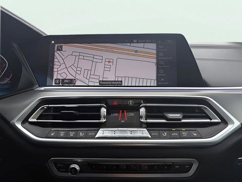 Used 2019 BMW X5 xDrive50i w/ Parking Assistance Package image 14